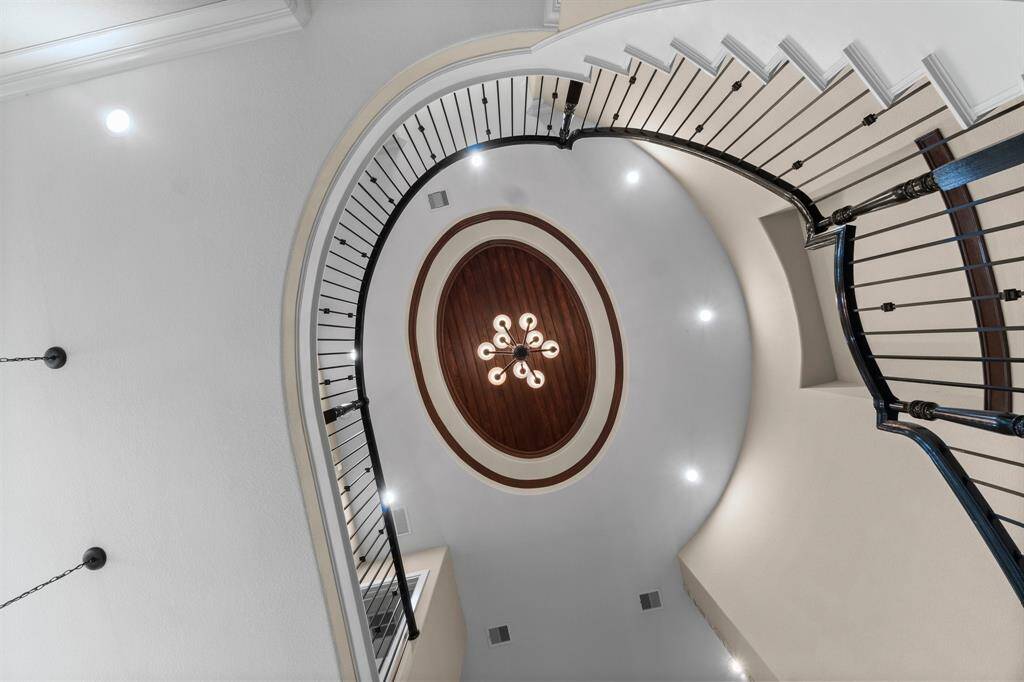 Dramatic ceiling heights!