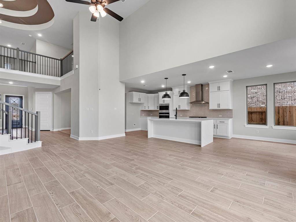 Representative photo. Home under construction. Design selections and colors may vary.