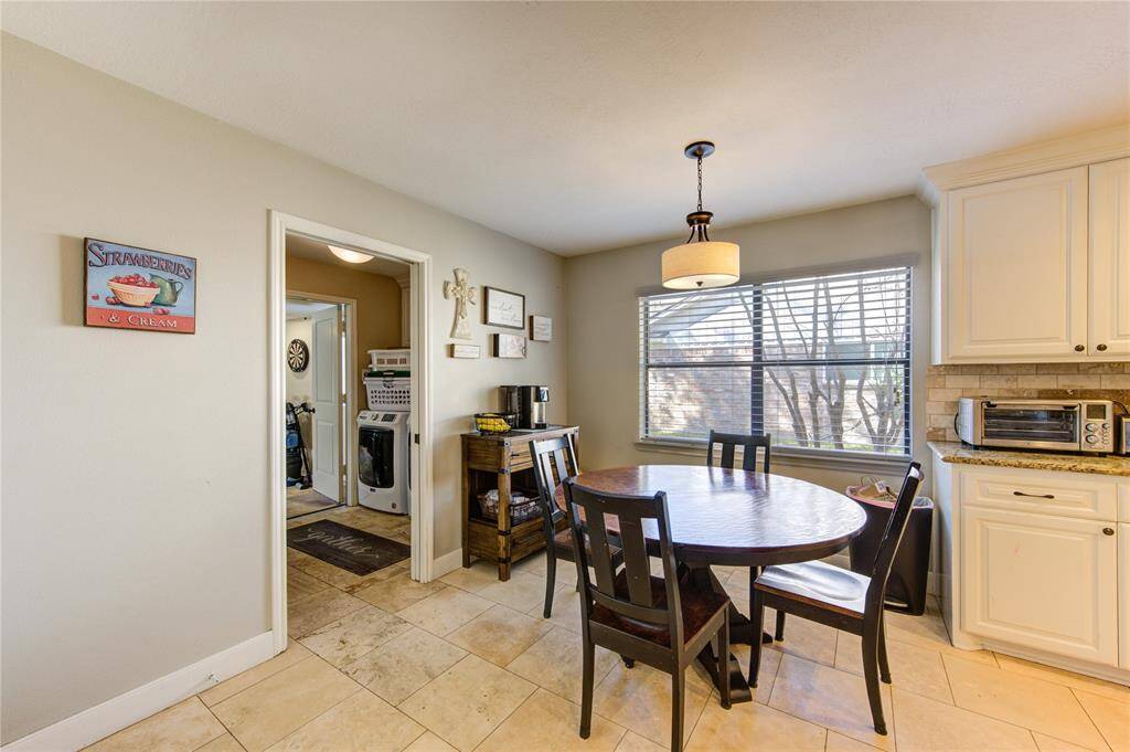 Spacious breakfast room with ample natural light!