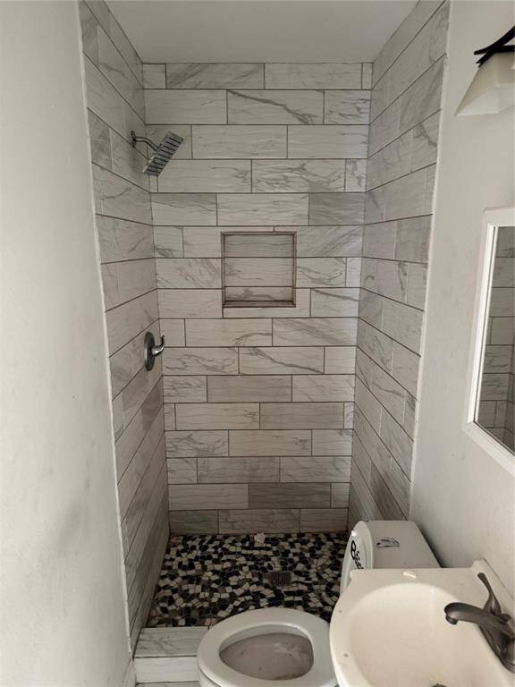 BATHROOM -FRONT UNIT