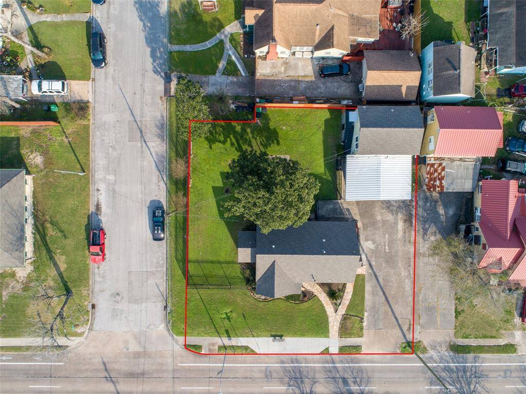 Aerial view of the property. Brand new 6 months old roof on both main house and garage apt.
