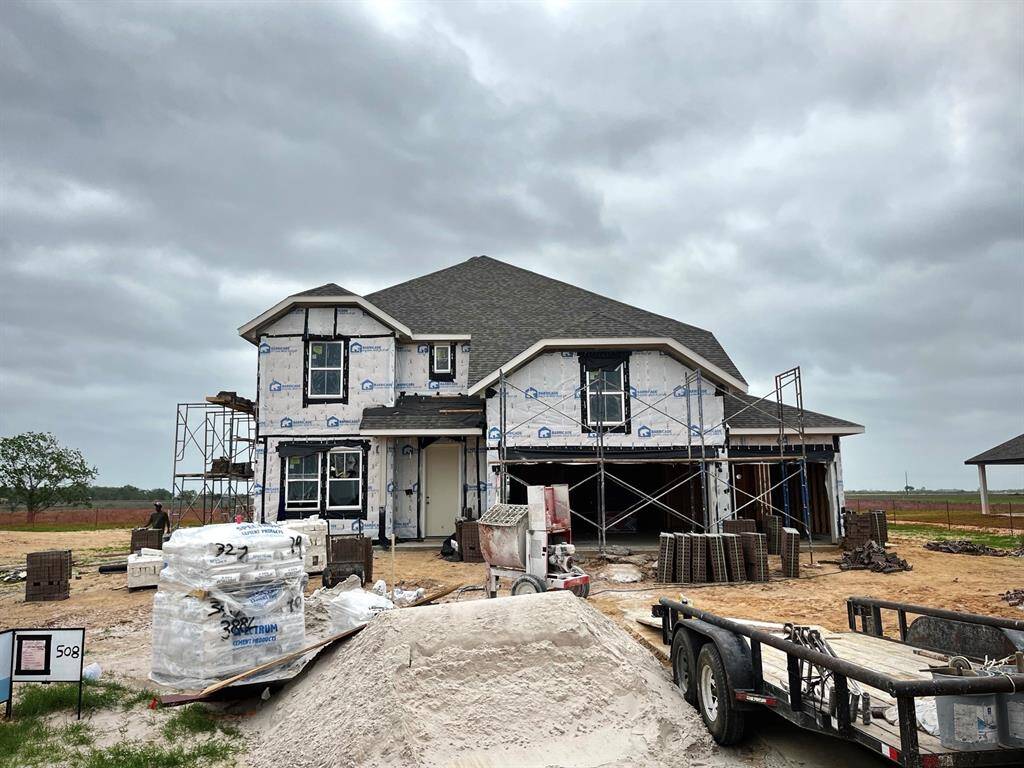 Two story home with 4 bedrooms, 3.5 baths, and 3 car garage