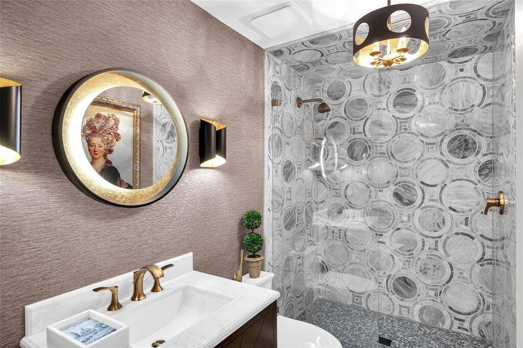 This beautifully designed guest bathroom has modern finishes and thoughtful details.