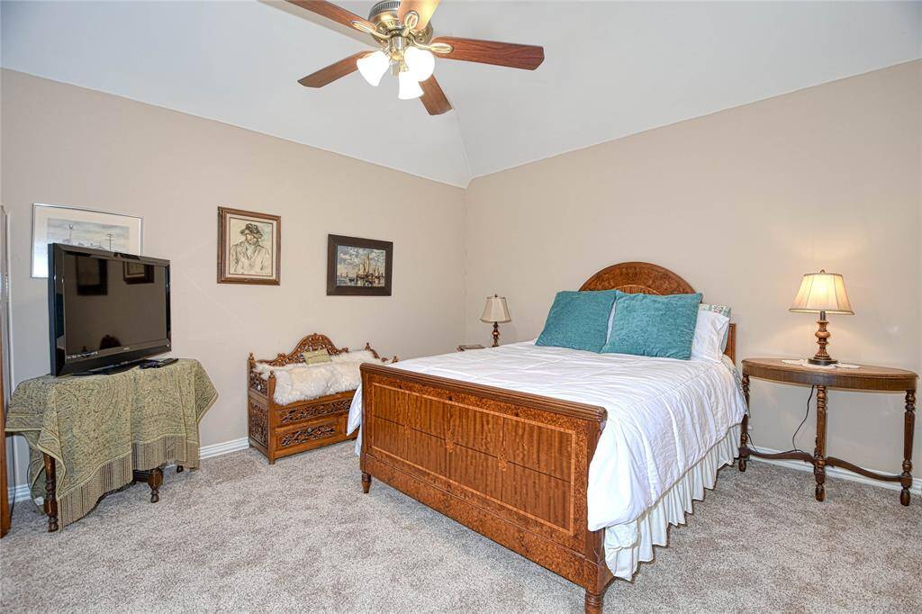 Another private upstairs bedroom with it's own full bathroom