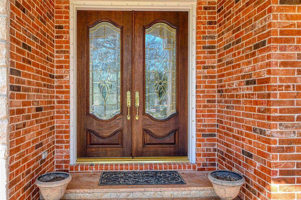 Double door entry