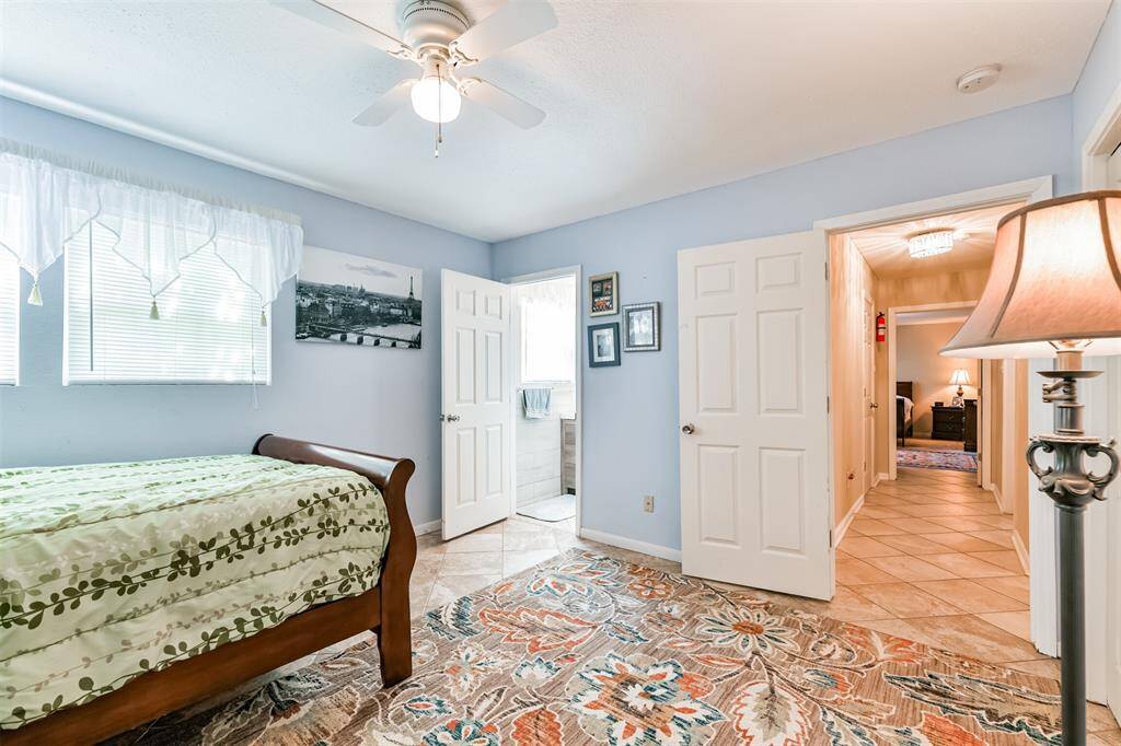 3rd bedroom with en suite bath.