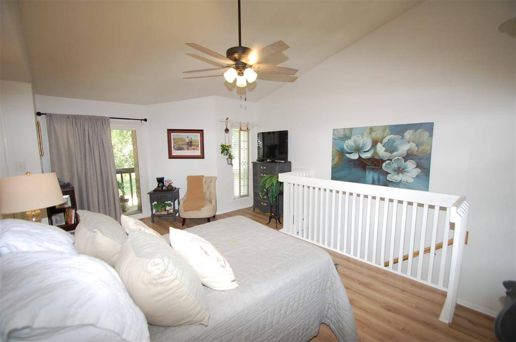 Primary bed room