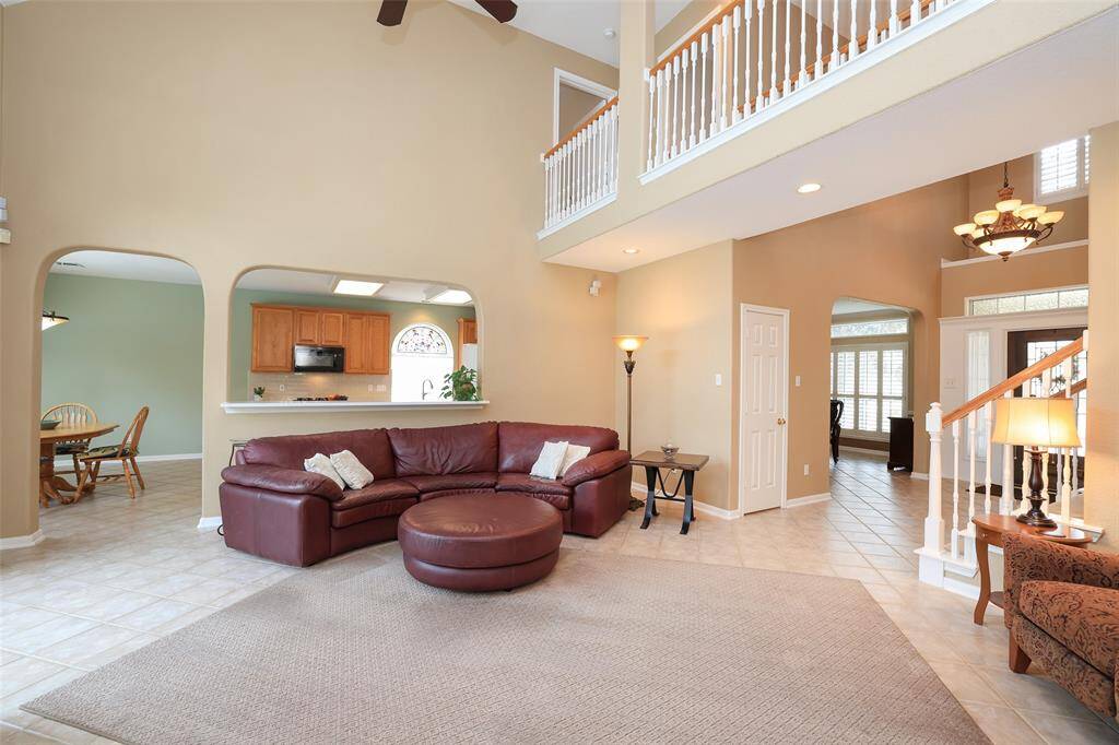 Many different options for furniture staging. Neutral tile