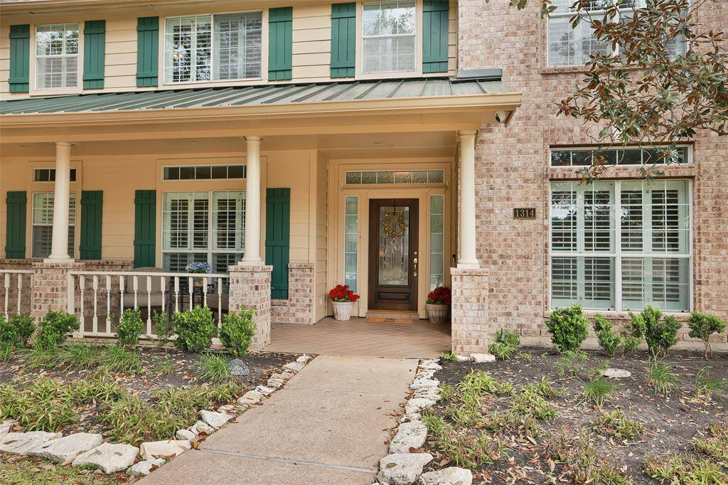 The home offers  Double pane windows and Expansion joints in driveway and front walkway. Stone lined landscaped beds with fresh mulch soon.