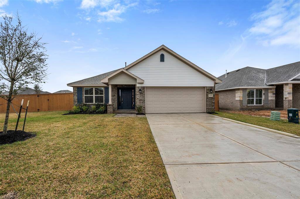 Welcome to 13324 Silver Egret Ln.