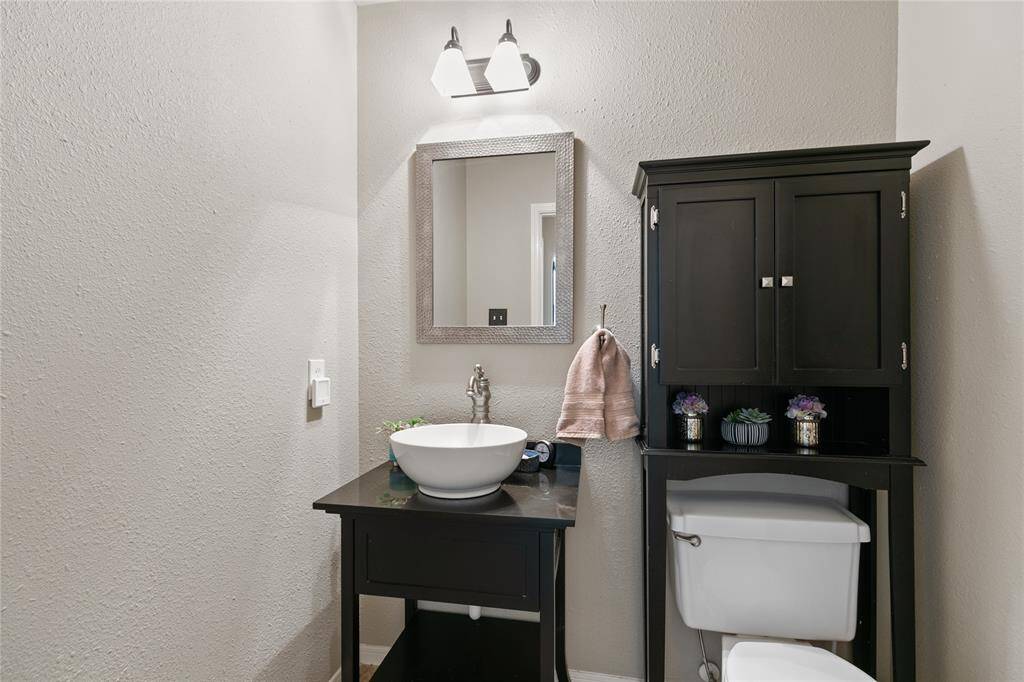 Powder room