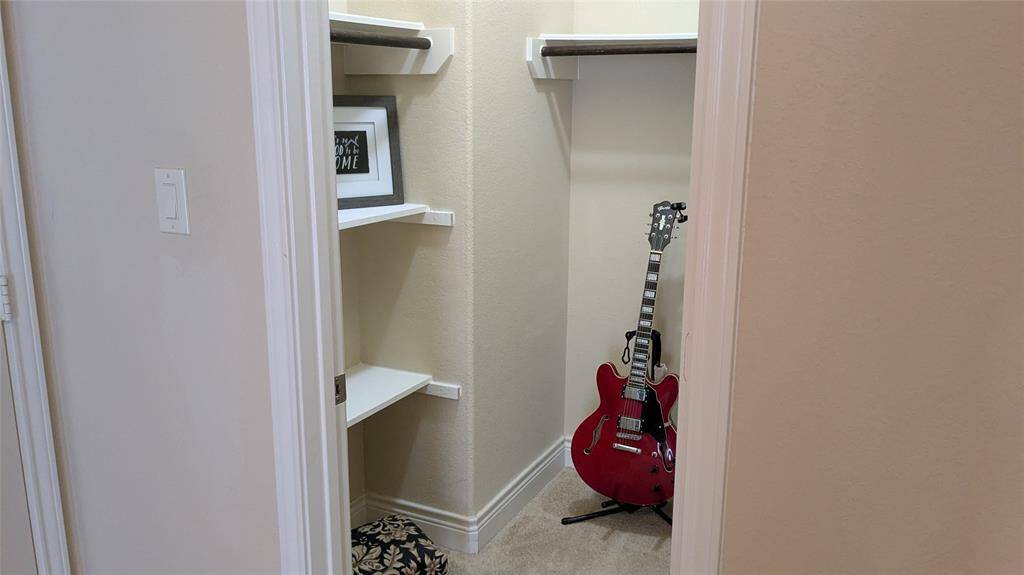 walk in closet