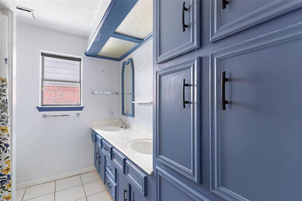 Secondary Bathroom