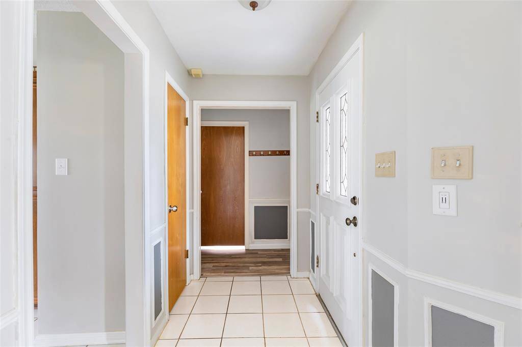 Front entry way looking into hallway