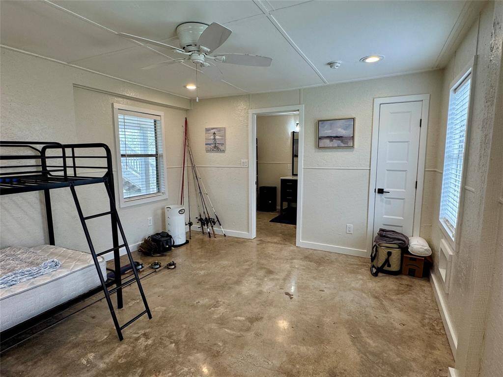 "Captain's Quarters"