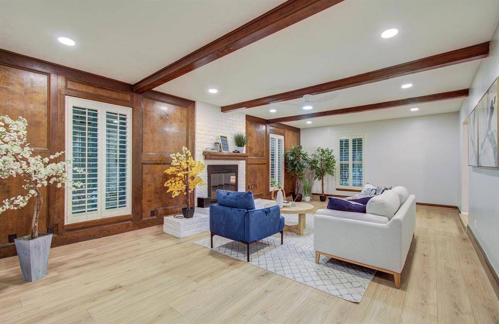 Grand Living Room