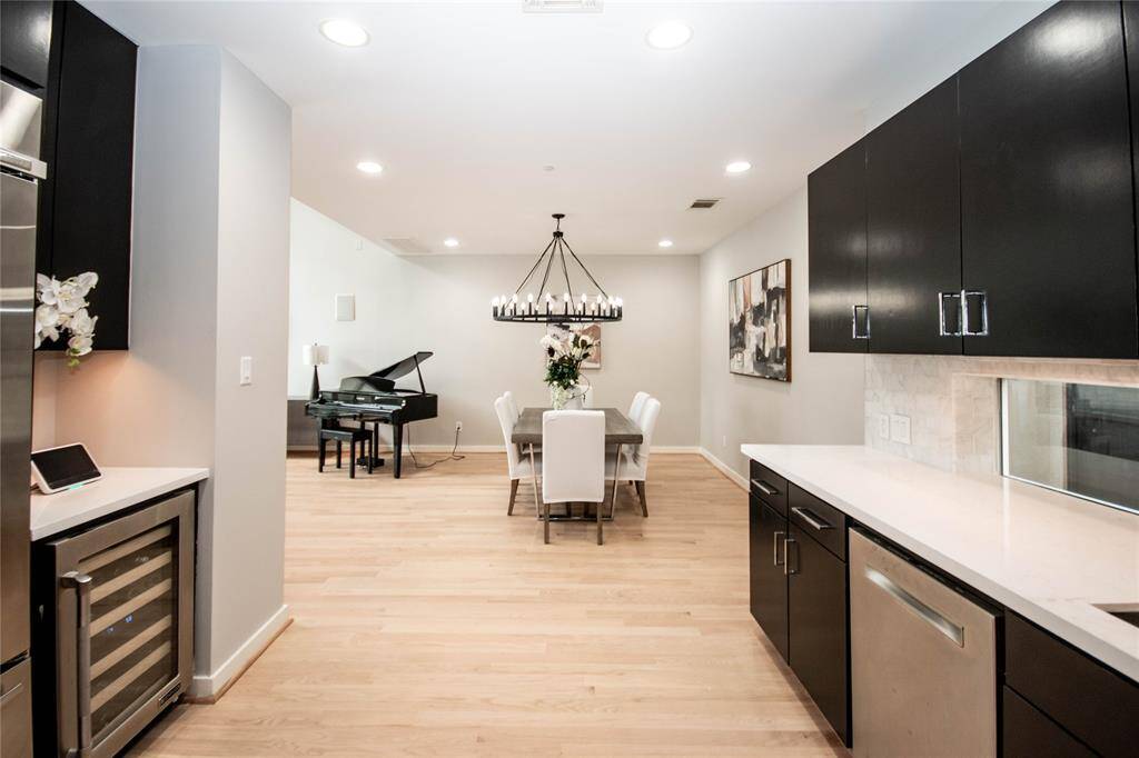 Kitchen has nice flow to dining and Living area