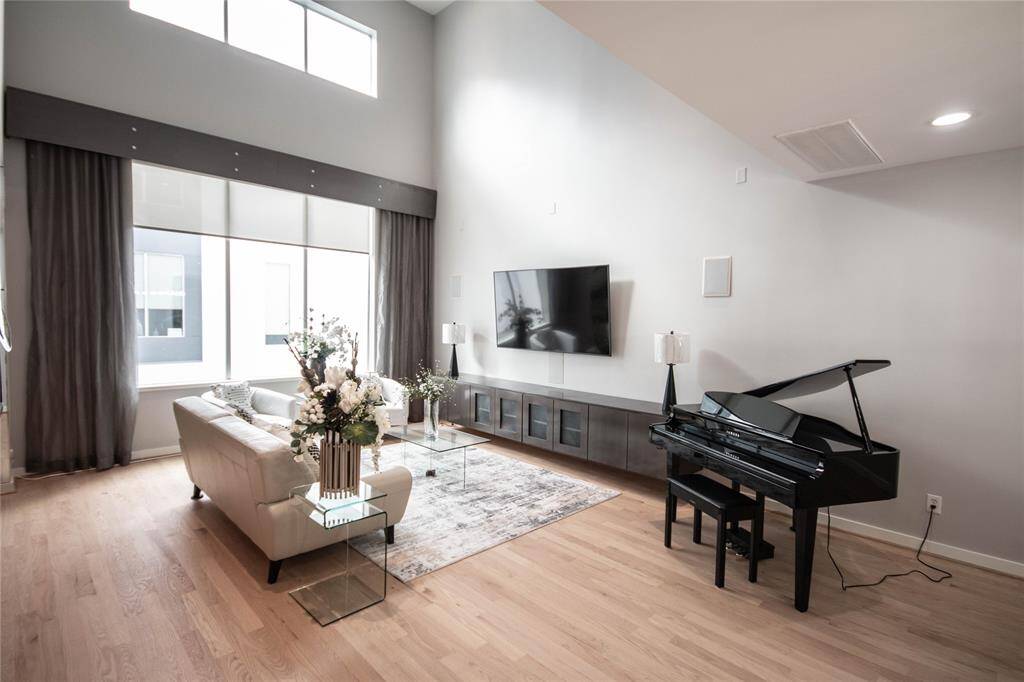 Twenty feet ceilings in Living area with Lots of windows