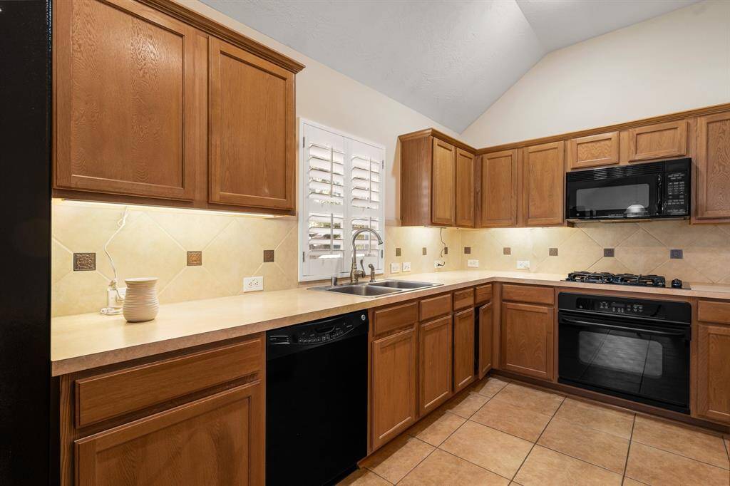 Lots of counter space 4 burner gas stove.