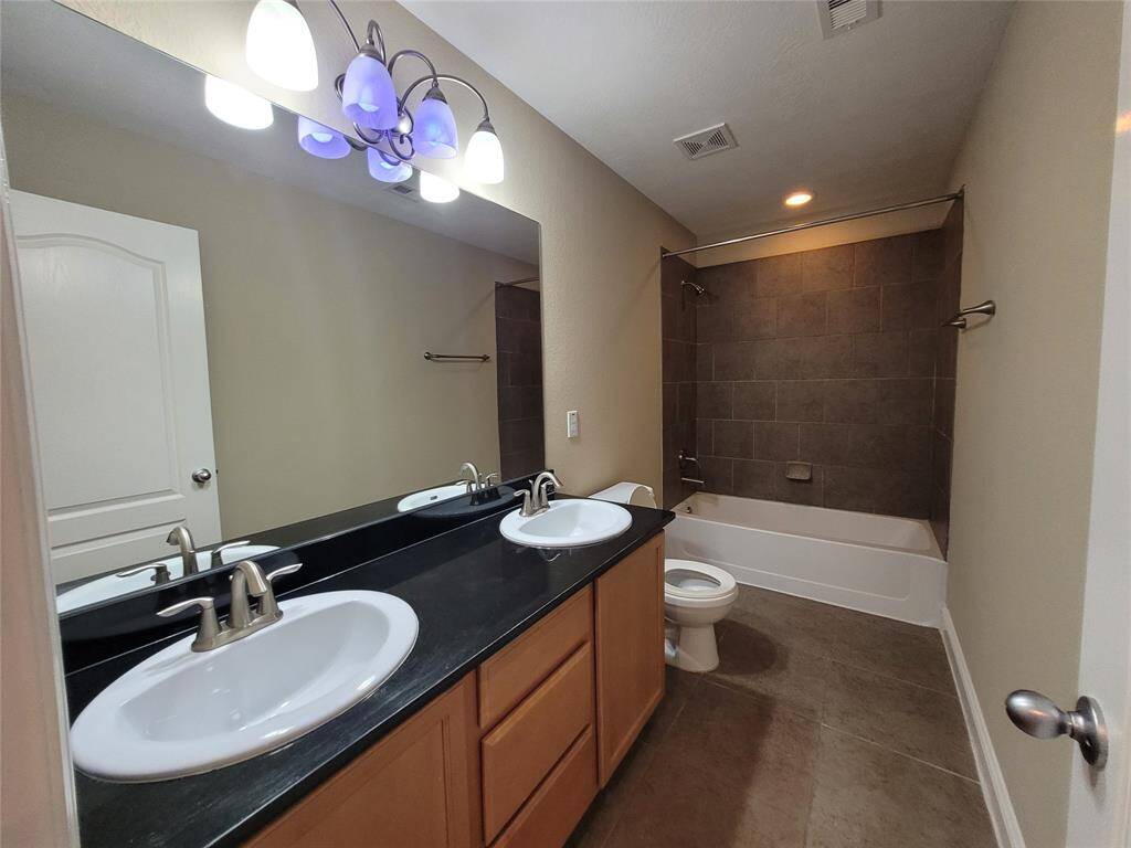 upstairs bathroom