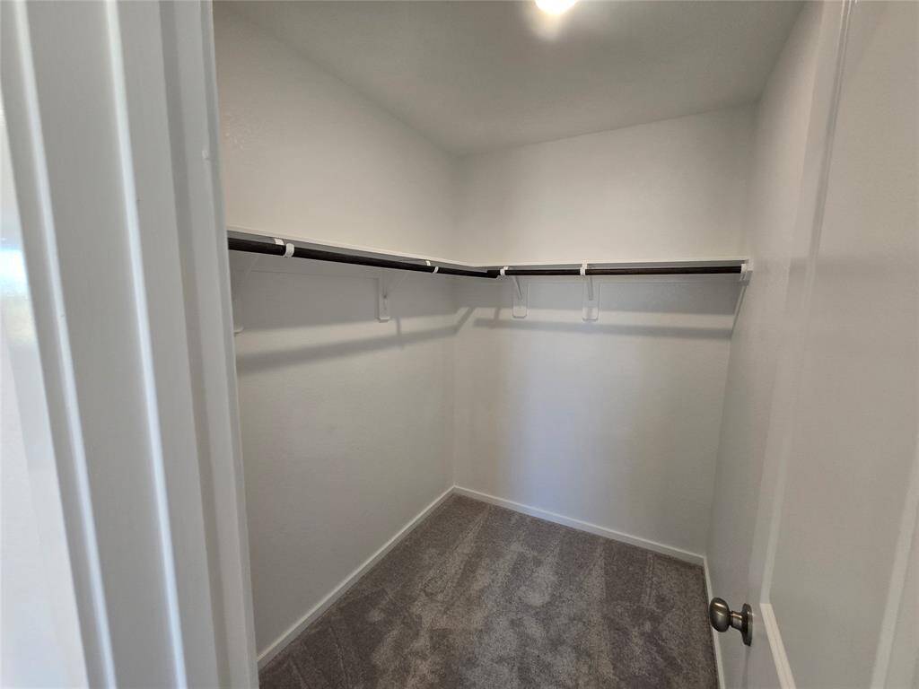 *Not actual home, pictures representative of same floorplan*