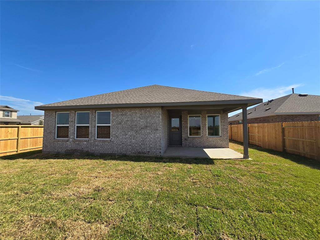 *Not actual home, pictures representative of same floorplan*