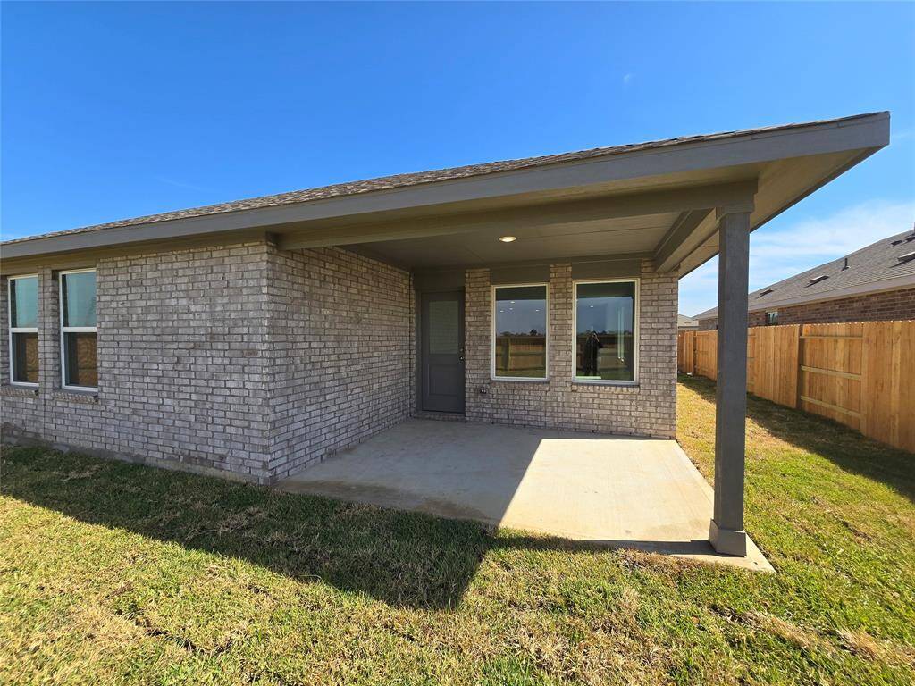 *Not actual home, pictures representative of same floorplan*