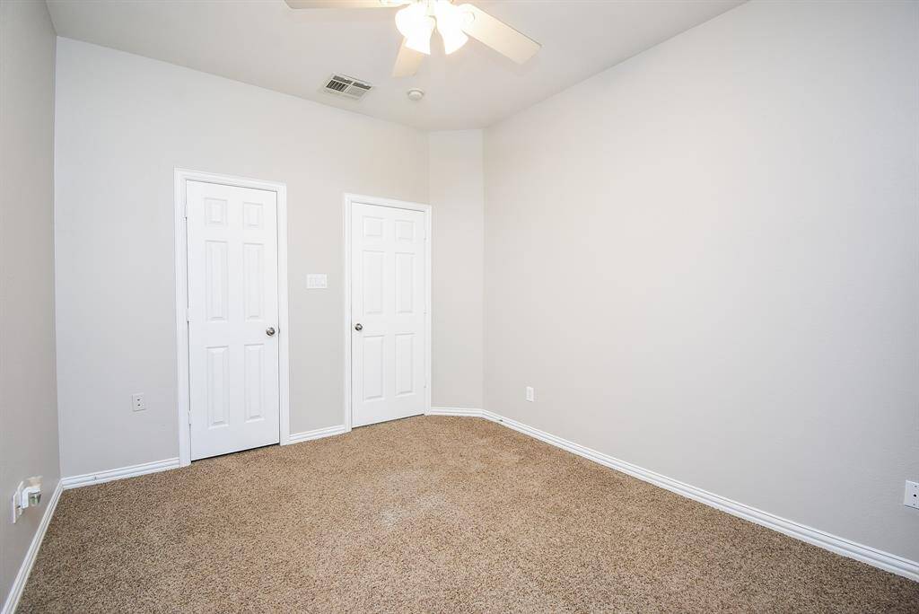 Secondary bedroom