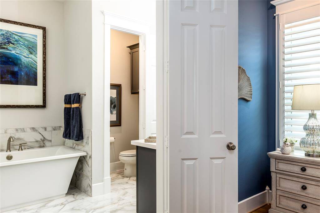 Sample product photo. Actual exterior and interior selections may vary by homesite.