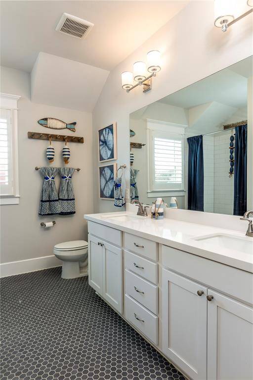 Sample product photo. Actual exterior and interior selections may vary by homesite.
