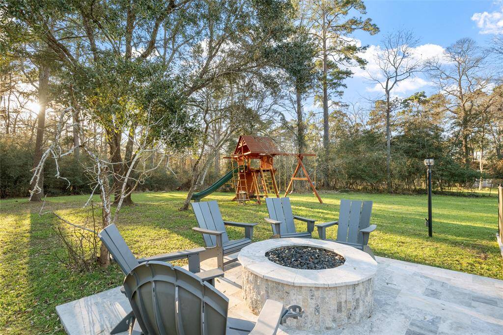 Playset stays for your enjoyment.