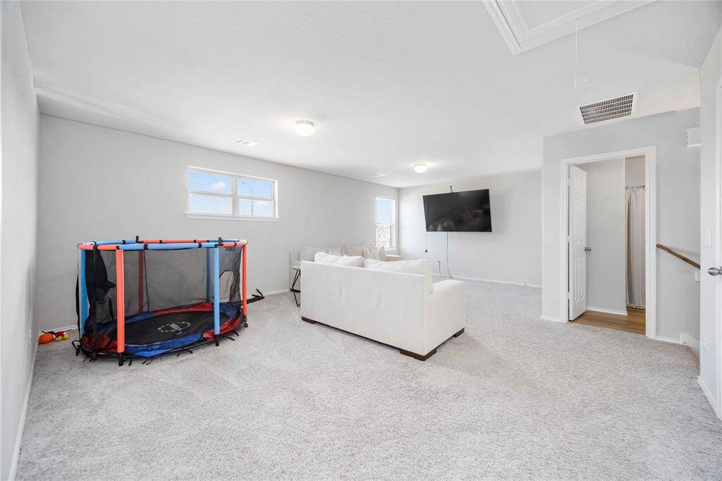 Spacious Gameroom for entertaining