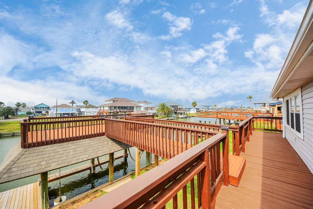 Step outside and feel the bay breeze.