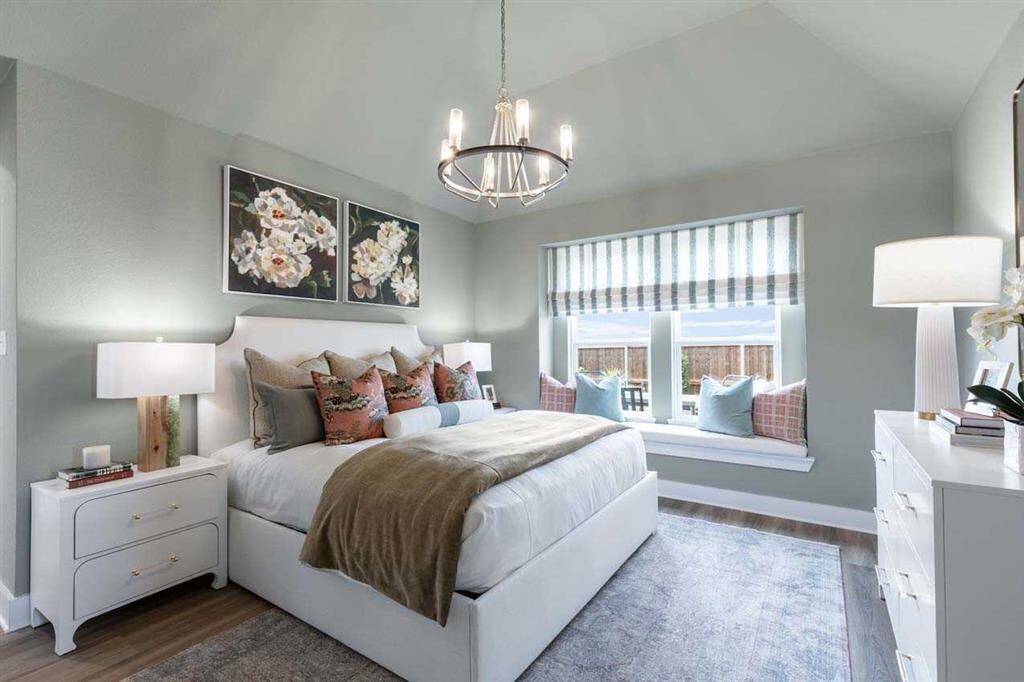 Large Primary room!