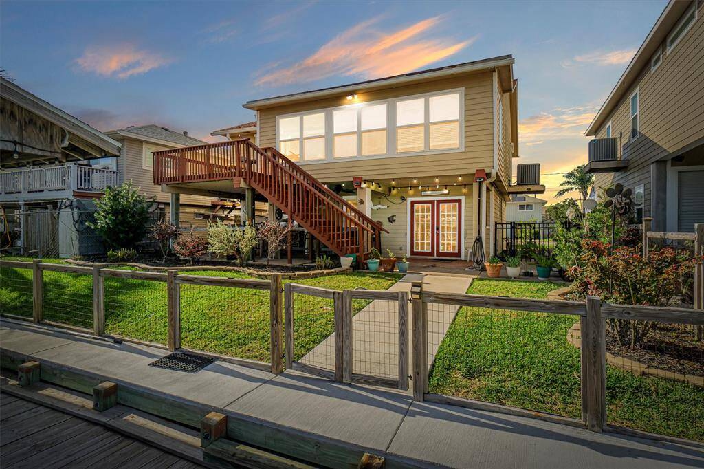 Wonderful waterfront home in Bayou Vista.