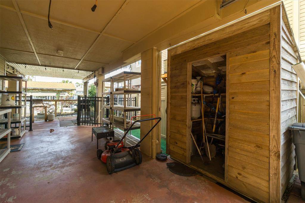 Great outdoor space for BBQ and enjoying loved ones and friends