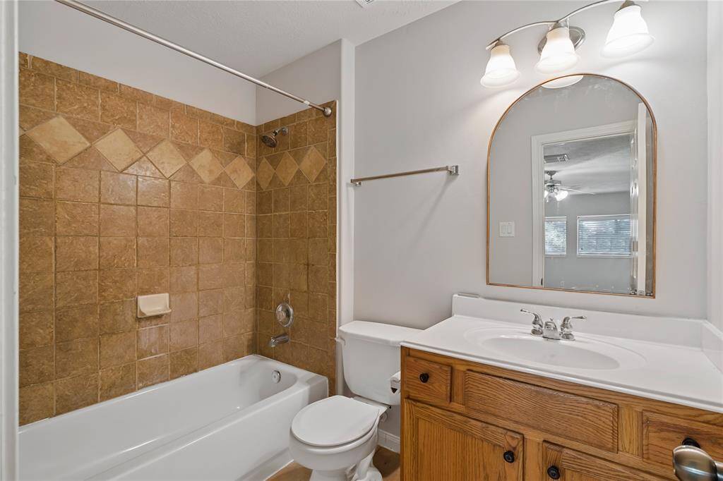 full bath ustairs