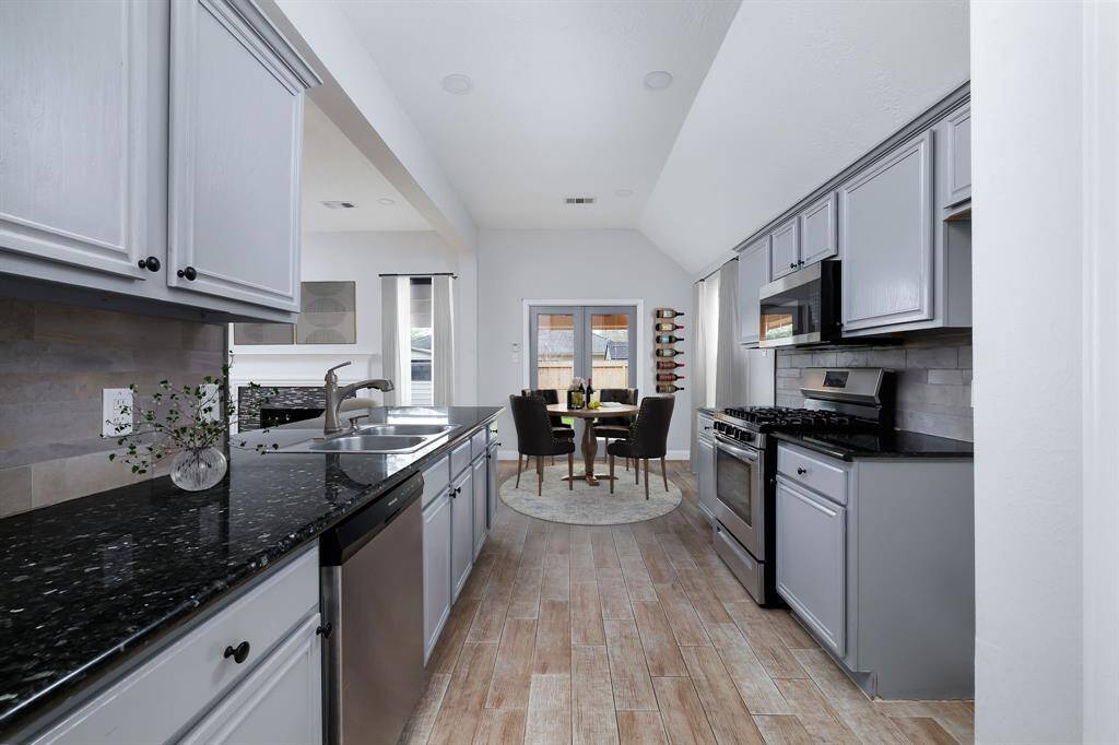 This virtual staging helps you envision this spaces potential!