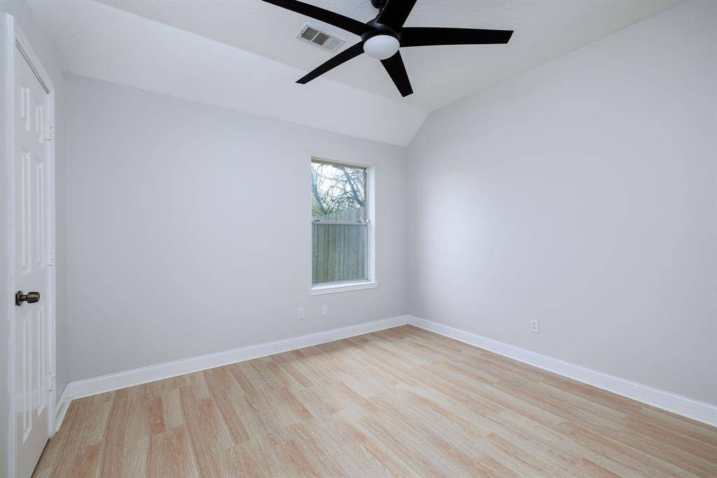Third bedroom.