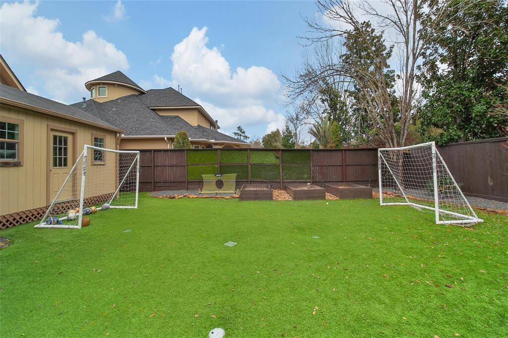 ENJOY THE ARTIFICIAL TURF