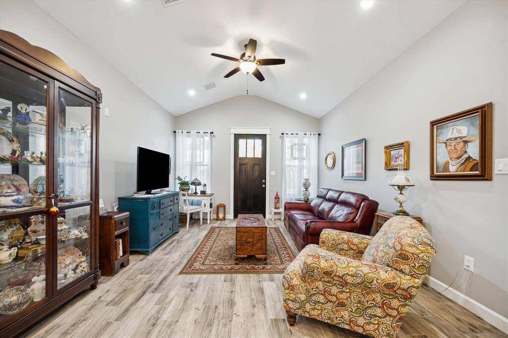 Endless possibilities with this guest suite space including a rental unit for additional income.
