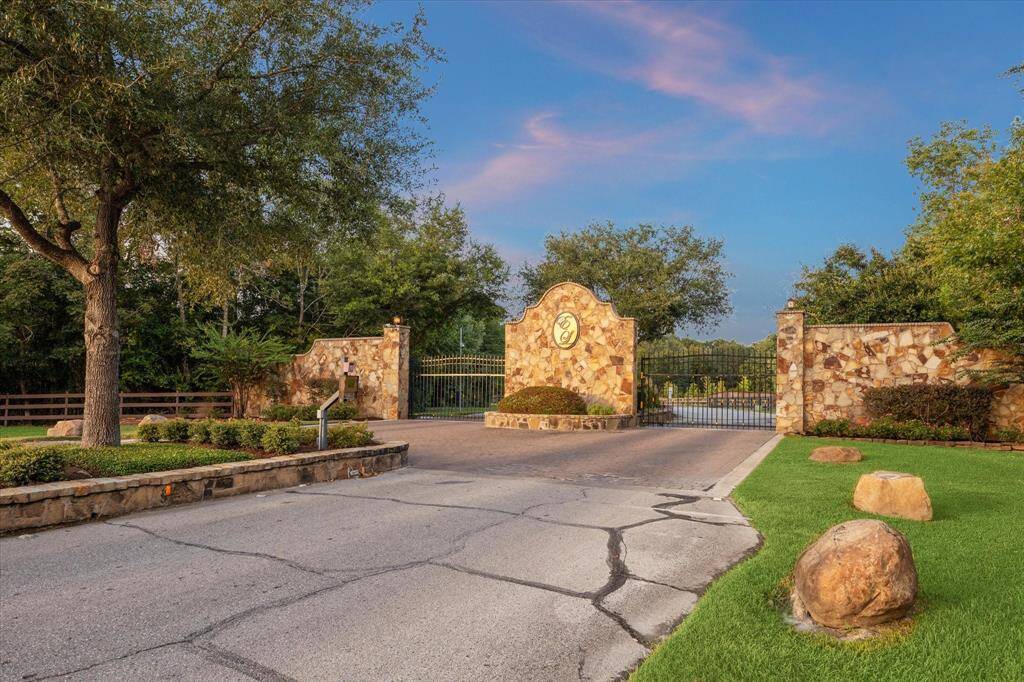 The gated community of Emerald Lakes holds your key to tranquil Texas Living.