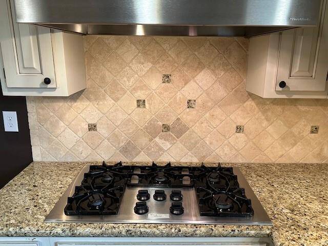 5 burner cooktop