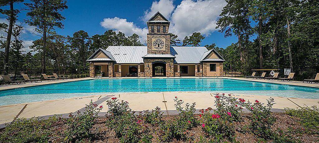 Woodtrace Pool