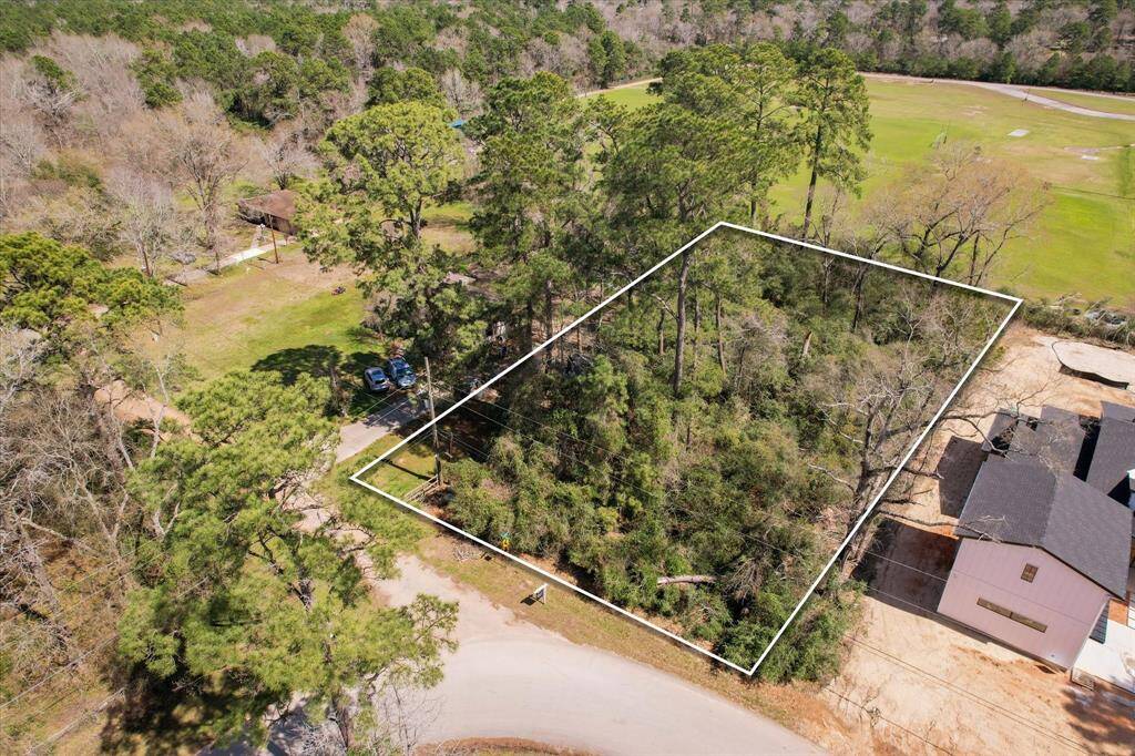 Approx 100ft x 200ft