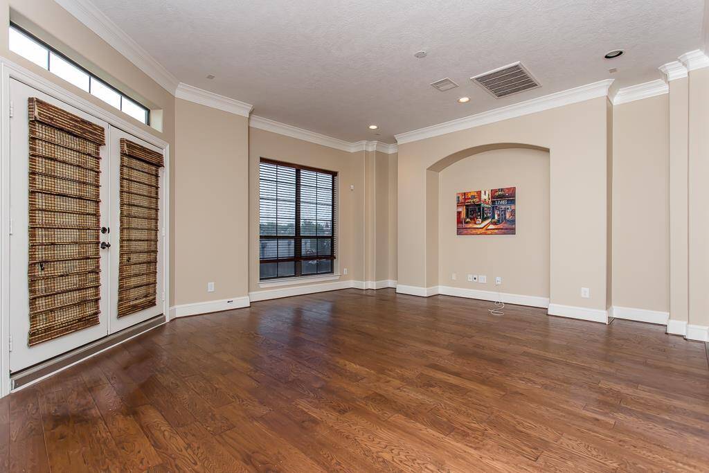 Tons of natural light coming to the space