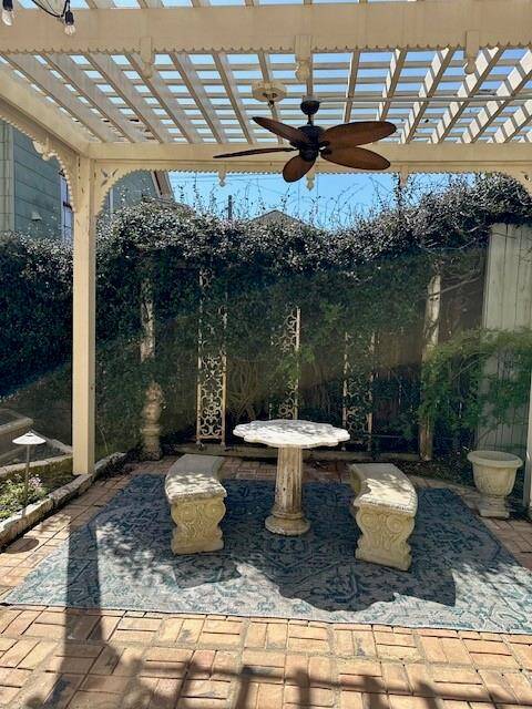 Gazebo dining