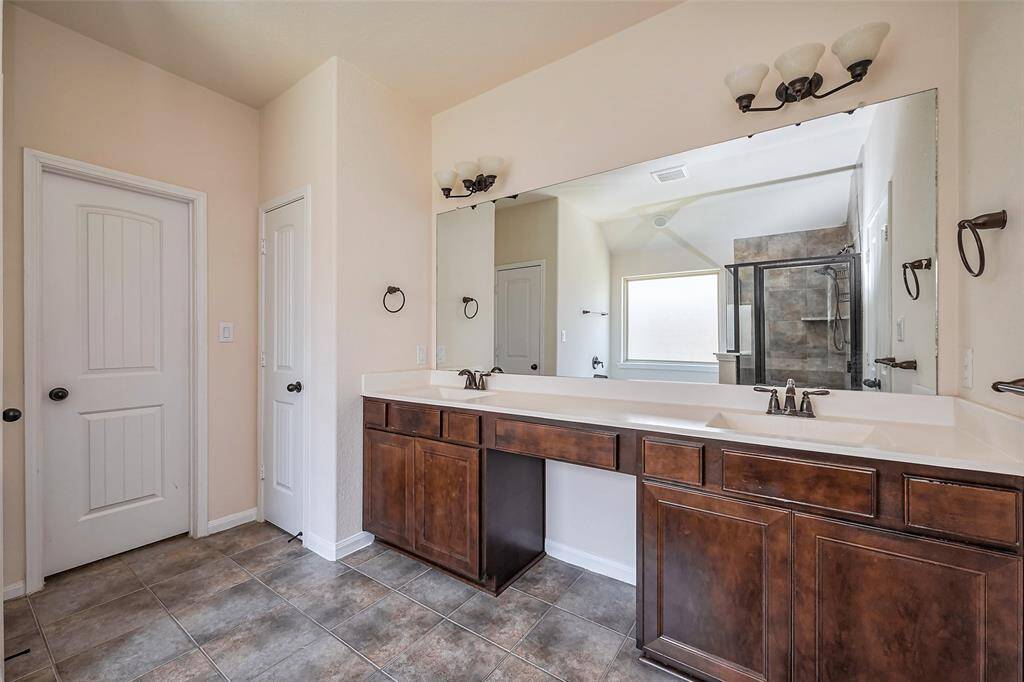 Master bathroom.
