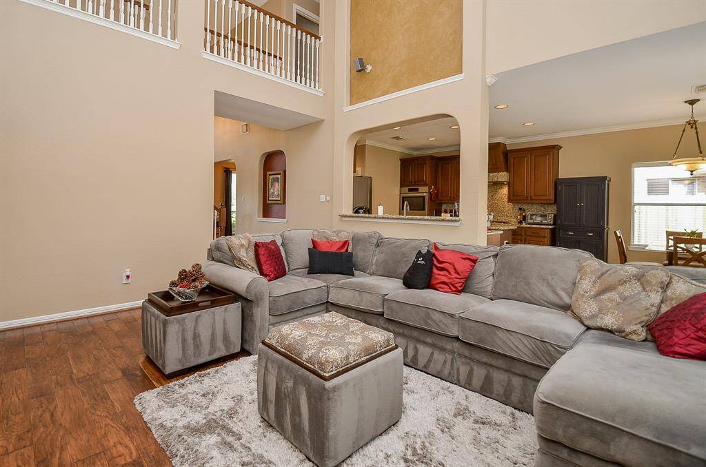 Enjoy this fabulous open concept floorplan!