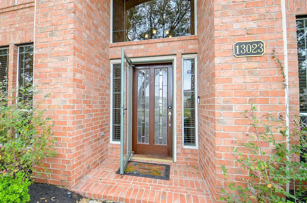 Welcome Home to 13023 Forester Canyon